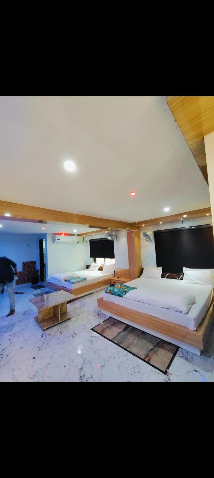 The Maheshwari Residency Hotel Ayodhya Exterior photo
